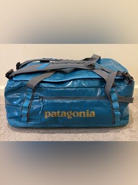 Patagonia Black Hole 55L Anacapa Blue duffel bag/travel luggage